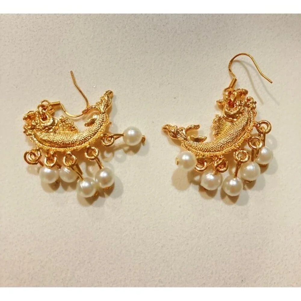 Exquisite Ming Dynasty imitation Pearl‎ Earrings Resembling Asian Arowana new